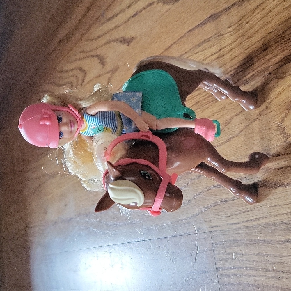 Barbie,  Chelsea and Horse